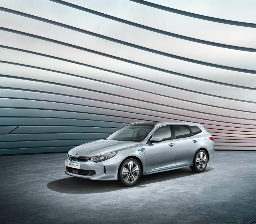  Kia Optima Sportswagon Plug-In Hybrid (JF) 2017 года  (WW) (фото 1 из 40)